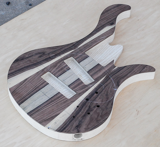 Custom bass body made of swamp ash, Bolivian rosewood