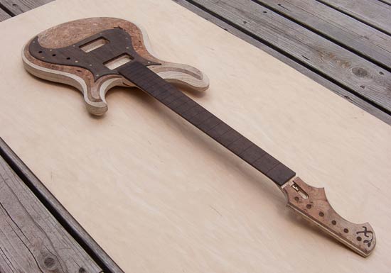 Long-scale guitar made of swamp ash, wenge and maple